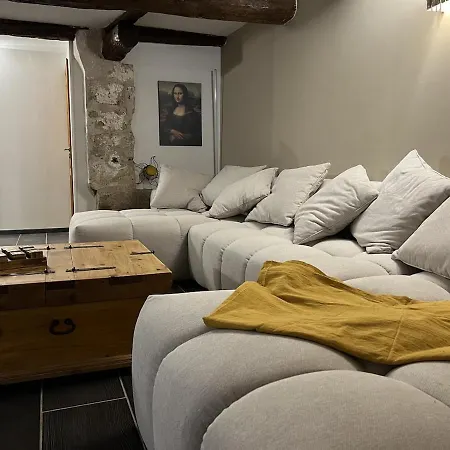 Paisible De 150 M2 En Centre *