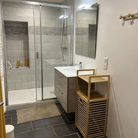 Paisible De 150 M2 En Centre Apartmán Pézenas
