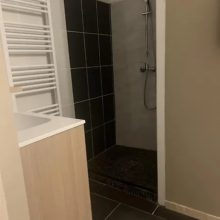 Paisible De 150 M2 En Centre *