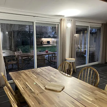 Paisible De 150 M2 En Centre Pézenas